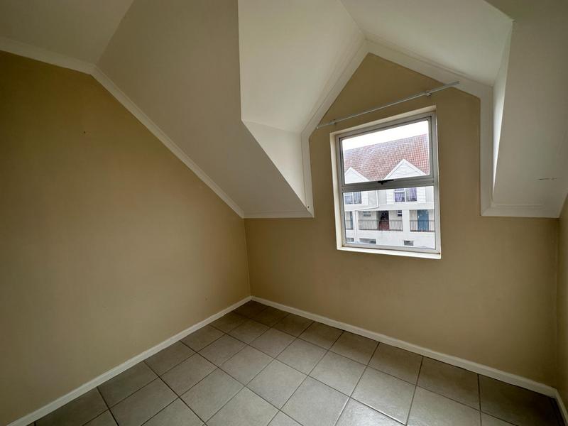 2 Bedroom Property for Sale in Gordons Bay Western Cape